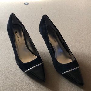 Anne Klein Black Suede and Patent accent Heels